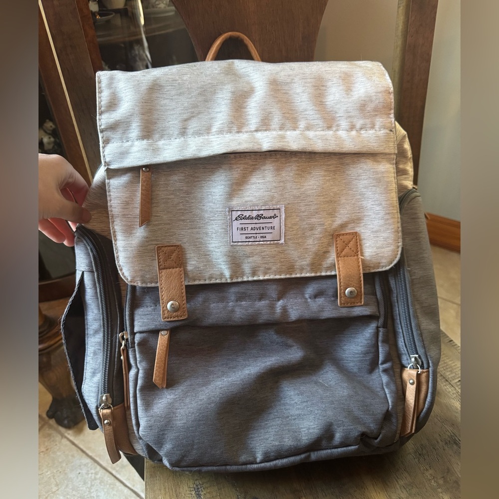 Diaper bag, in good condition. Great storage, washable.